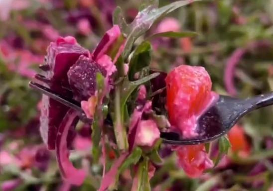 Салат со свеклой и рукколой