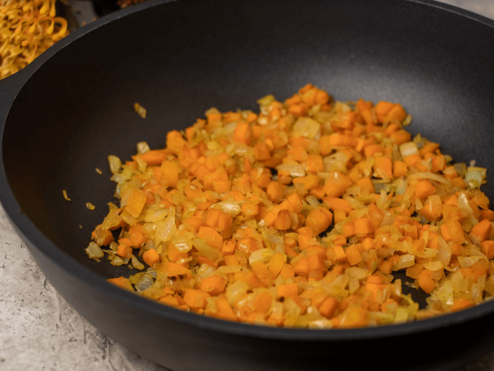 Жаркое с грибами в горшочках 2