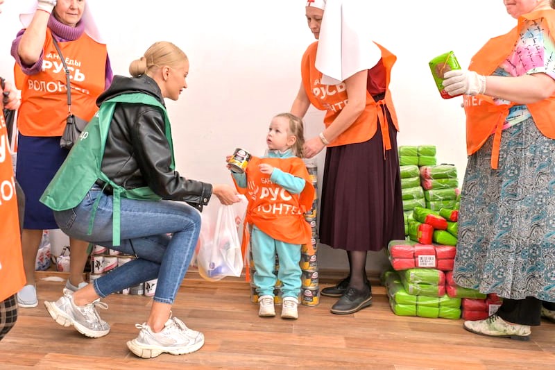 Роспотребнадзор: 64 тонны продуктов в «Корзинах доброты» получили 5 тысяч российских семей