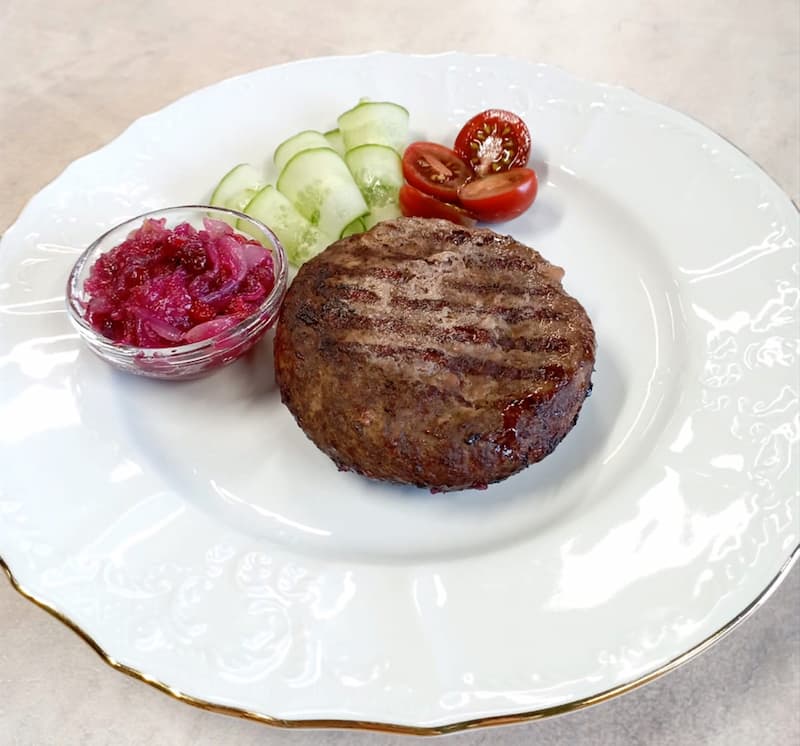 Бифштекс из марала на гриле