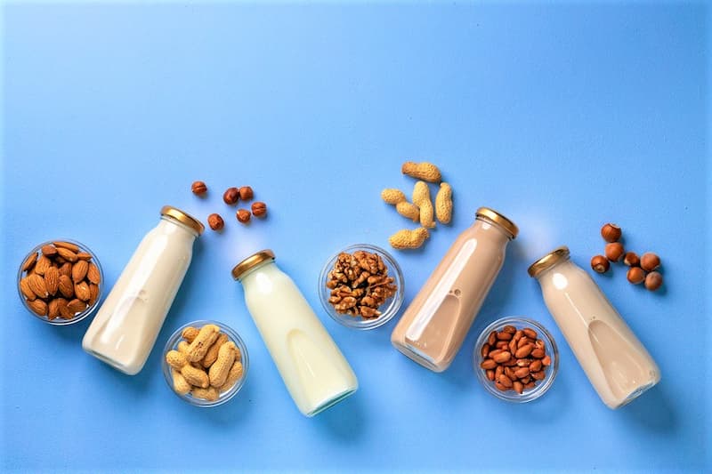 Растительное молоко: полезно ли для детей