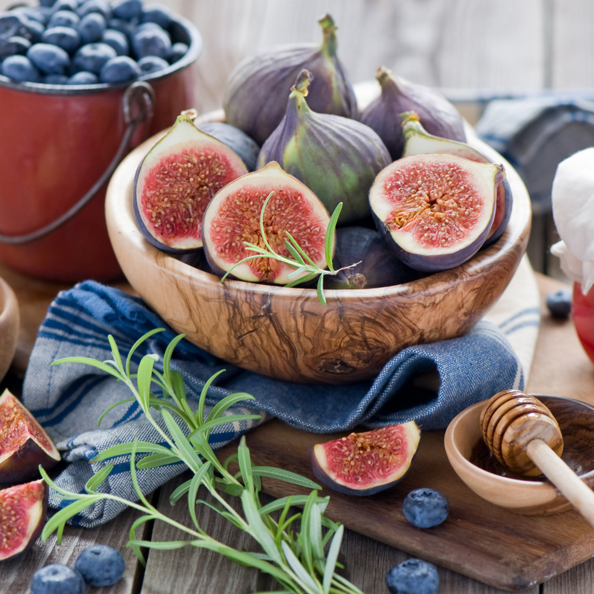 Питание по сезону. Фрукты августа Питание по сезону. Фрукты августа