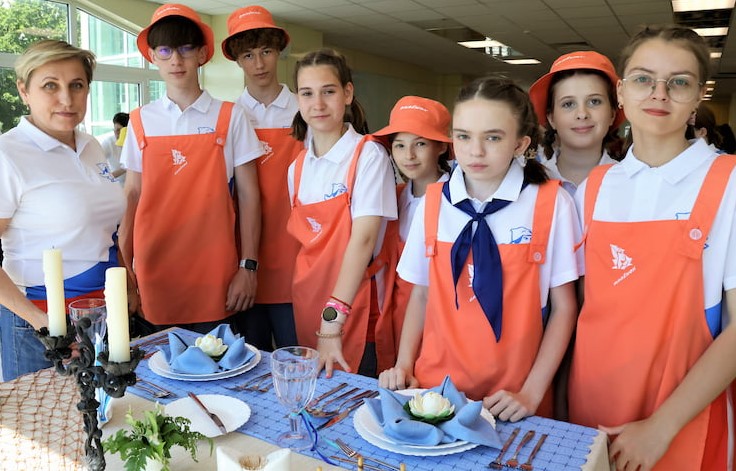 Более 3 тысяч детей приняли участие в фестивале «Национальная кухня России» в ВДЦ «Орленок»