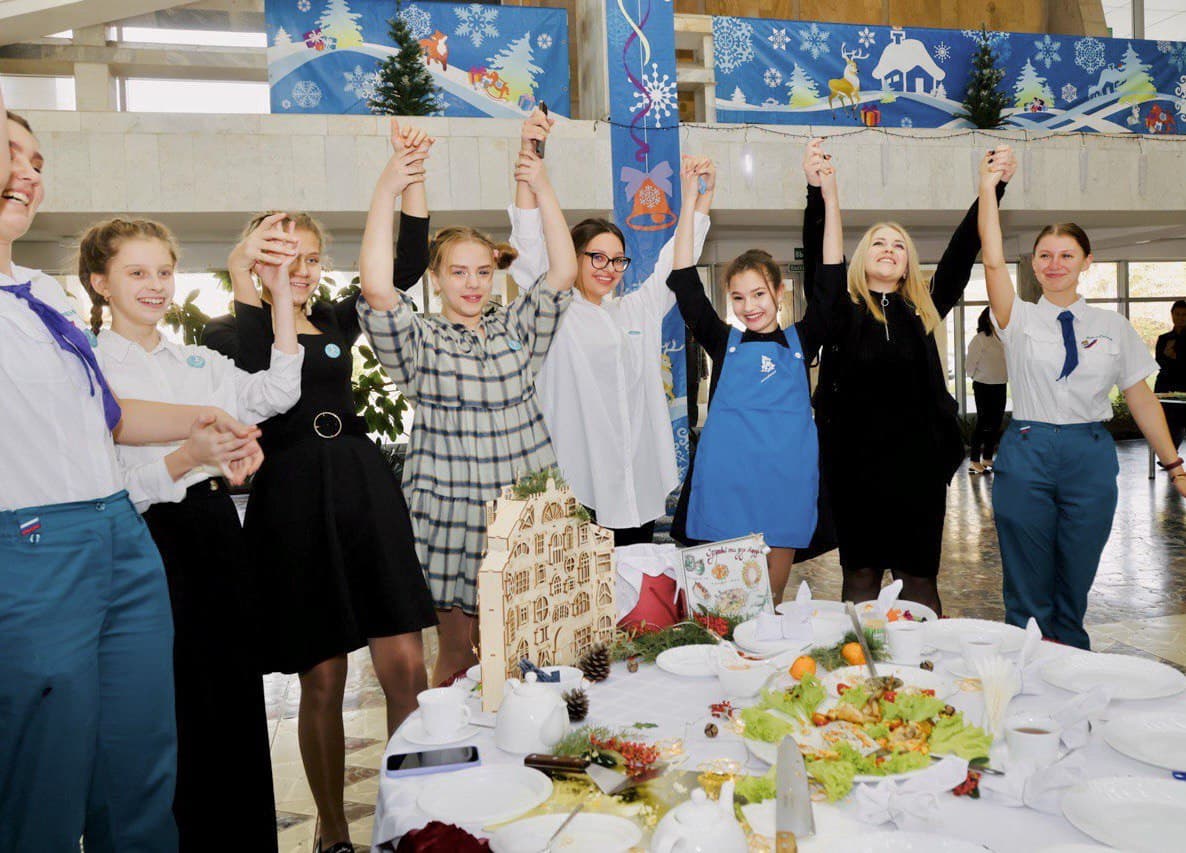 Итоговый фестиваль «Национальная кухня России» состоялся в ВДЦ «Орленок» 
