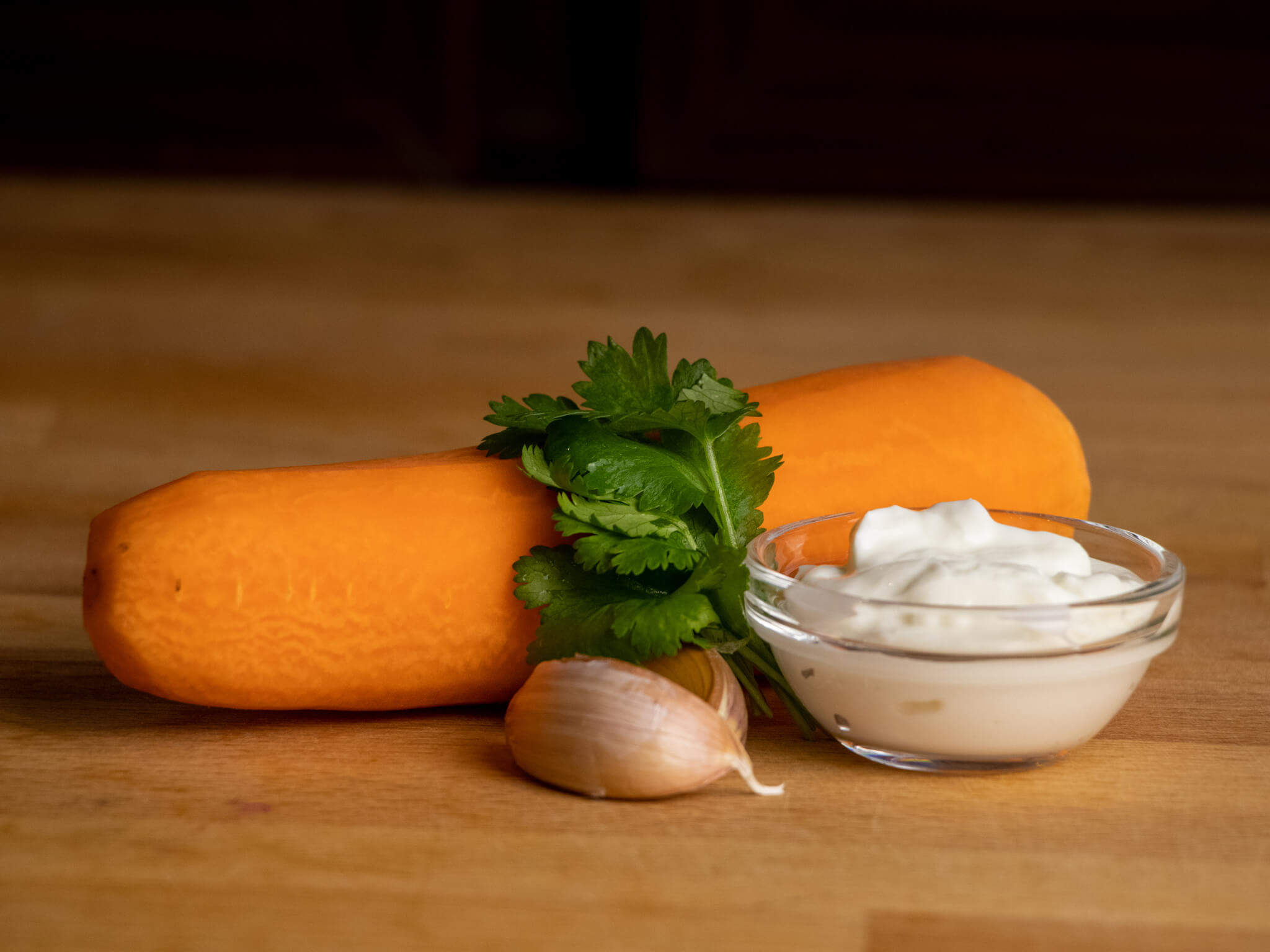 Морковный салат с кинзой и чесноком 1