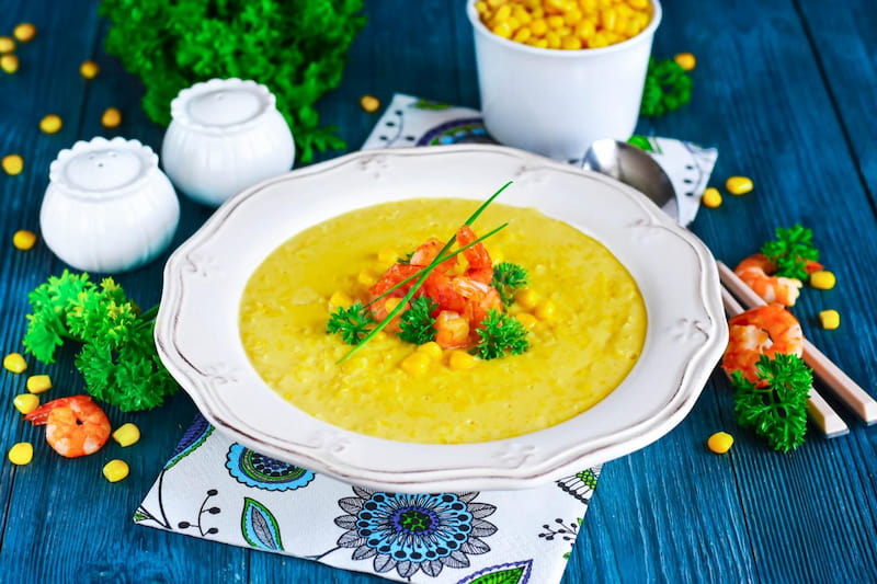Кукурузный  крем-суп с креветками
