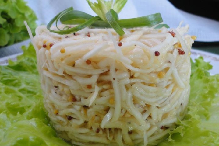 Салат из корня сельдерея
