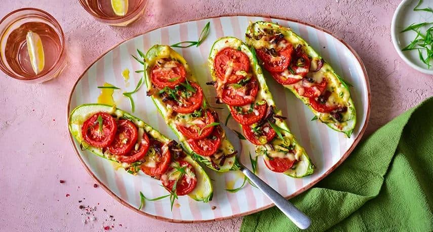 Кабачки в духовке с помидорами и сыром
