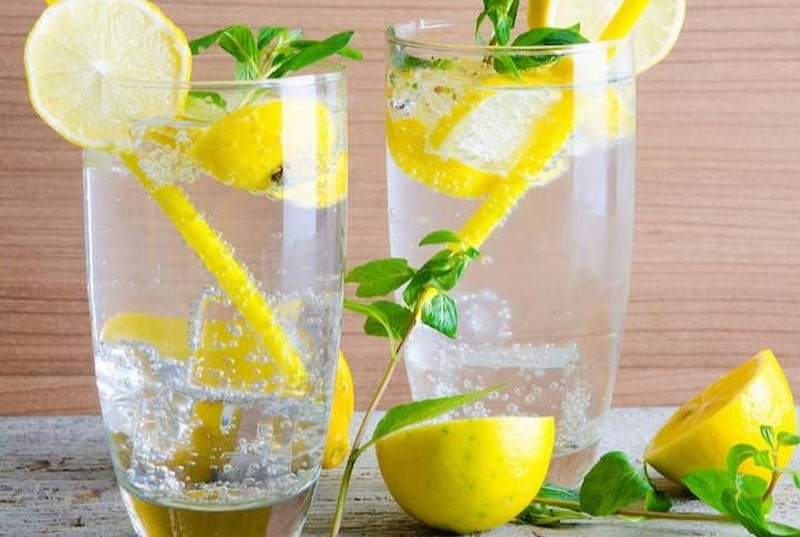 Составлен рейтинг напитков, спасающих от жажды