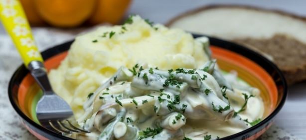 Стручковая фасоль в сливочном соусе