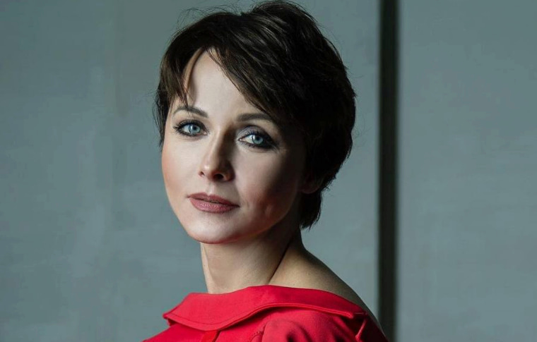 Дарья Повереннова: новогодний стол у нас ломился!