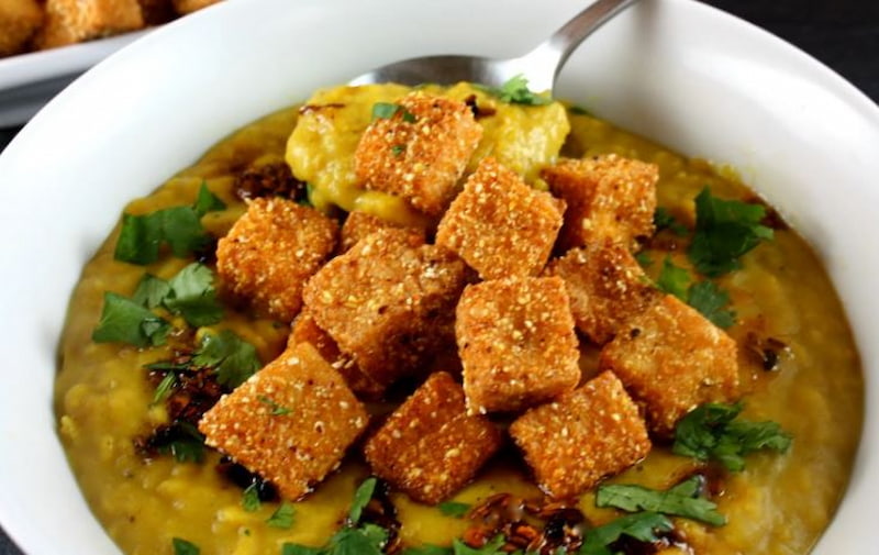 Суп-пюре из чечевицы с тофу и грибами