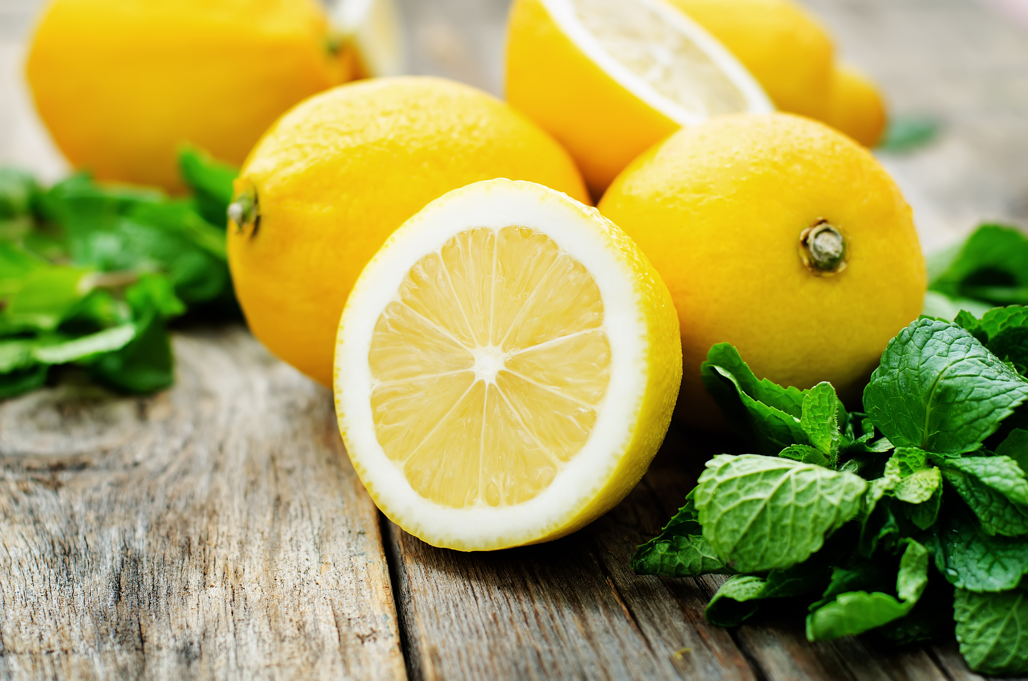 Роспотребнадзор приостановил ввоз в РФ лимонов из Турции  