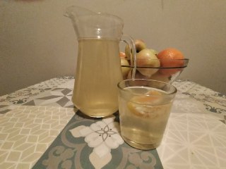 Выключаем огонь, даем компоту остыть и настоятся и подаем к столу
