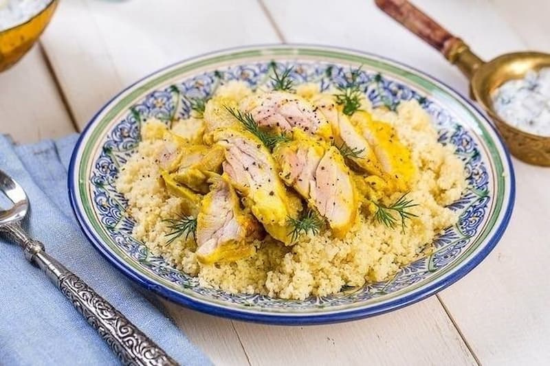 Индейка с цветной капустой и кускусом (на сковороде)