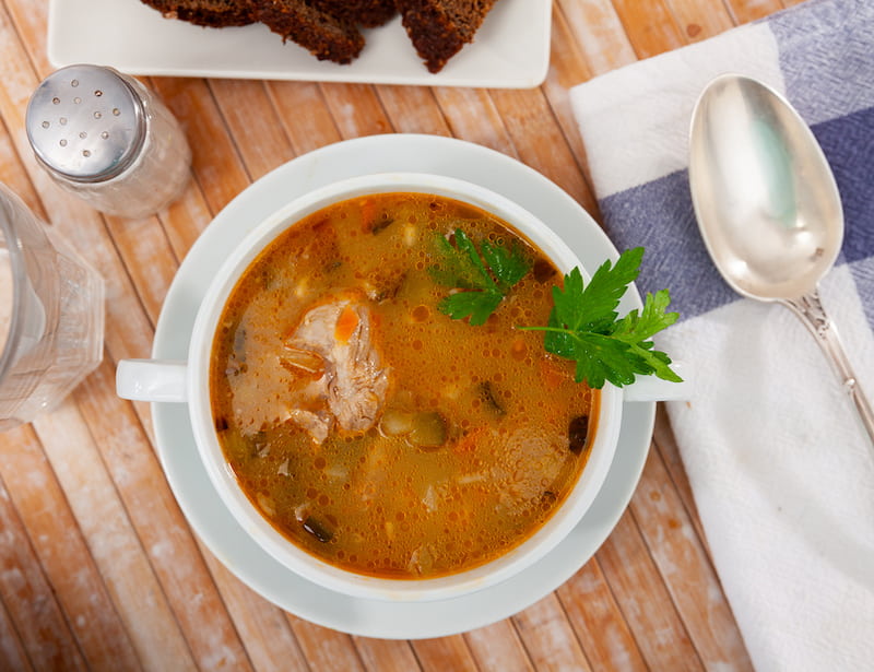 Густые и наваристые: какие супы лучше есть зимой