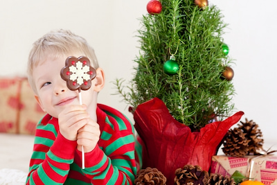 Советы по выбору сладких подарков для детей