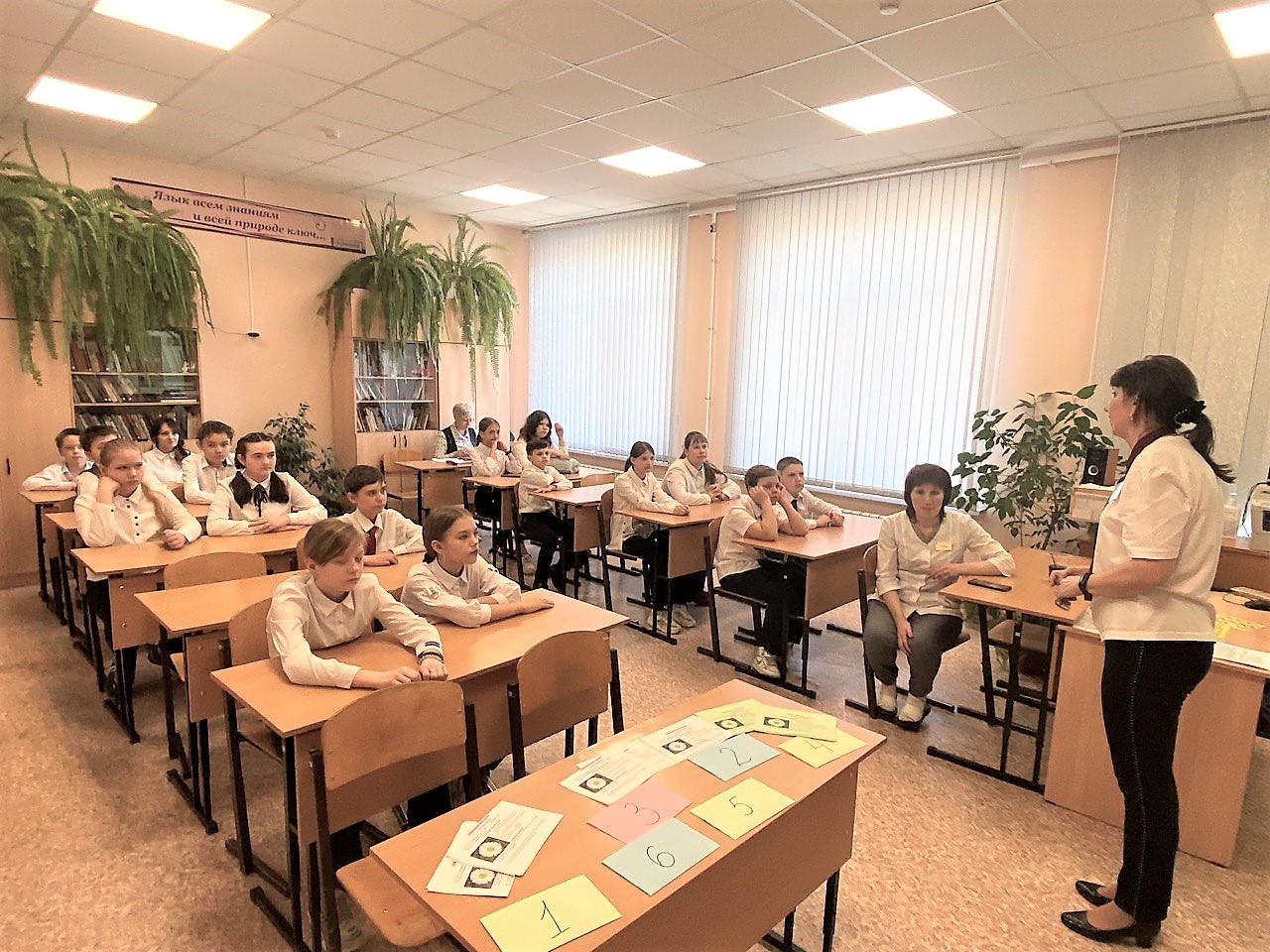 Специалисты Роспотребнадзора по Амурской области провели открытый урок для школьников