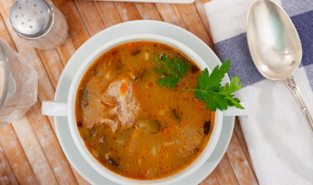 Густые и наваристые: какие супы лучше есть зимой